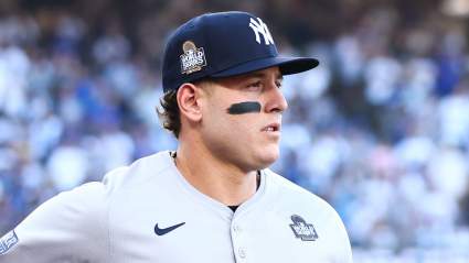 Yankees Trade Pitch Lands Anthony Rizzo Replacement in Form of Villain