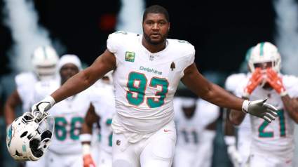 Dolphins Let Leagues Best Run Defender Walk