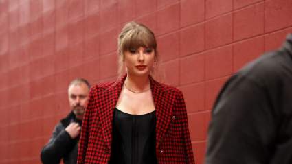 Fans React to Taylor Swift Being Possibly ‘Shocked’ by Buffalo Visit