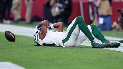 Raiders Fans Rip Into Davante Adams After Latest Jets Embarrassment