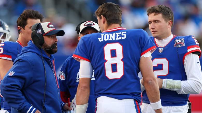 Giants' Brian Daboll with QBs Daniel Jones, Drew Lock and Tommy DeVito.