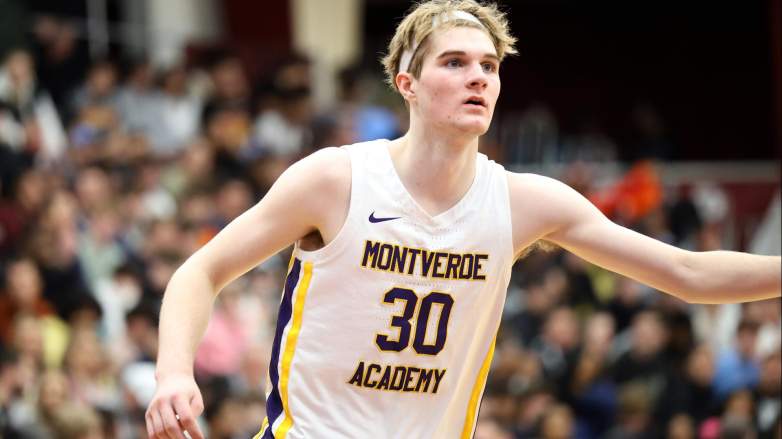 Liam McNeeley playing for Montverde Academy.