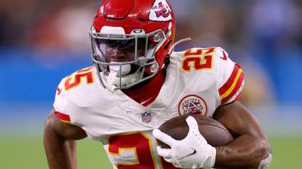 Chiefs RB Clyde Edwards-Helaire Addresses ‘KC’ Publicly Amid News of Release