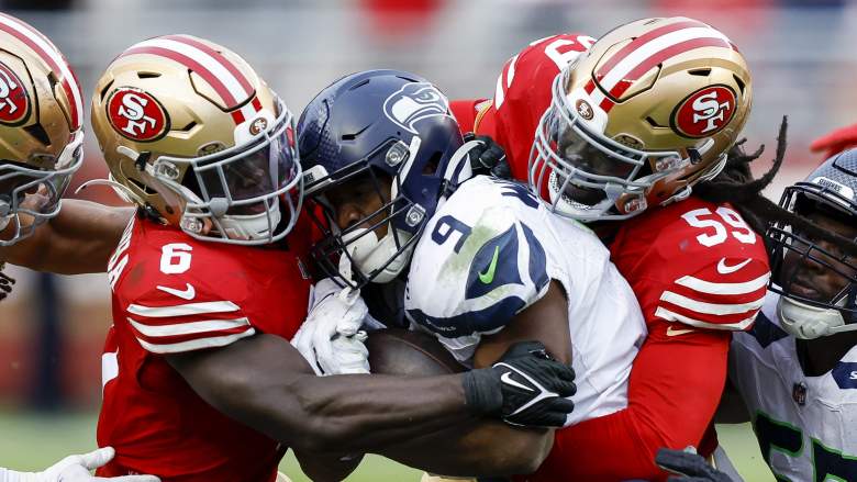 San Francisco 49ers' linebacker De'Vondre Campbell