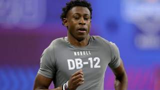 Giants Reporter Floats ‘Flier’ on 2023 First Rounder Who Was Cut by NFC East Foe