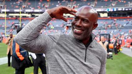 Broncos Legend Terrell Davis Sends Fitting Message to Historic Playmaker