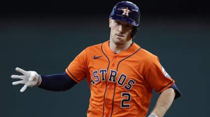 Analyst: Yankees Are ‘Heavy Favorites’ to Sign Former 41-Home Run Slugger