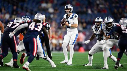 Raiders Sign Massive 6-Foot-6 QB & Send Underwhelming RB to IR