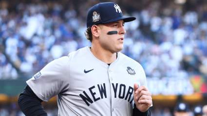 Yankees’ Potential Rizzo Replacement Predicted to Sign $159 Million Deal With Rival