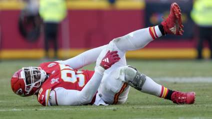 Chiefs Facing Tough Decision After Latest Chris Jones Injury Update