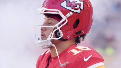 Patrick Mahomes Sends 3-Word Message After Overcoming Ankle Injury vs. Texans