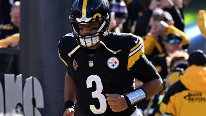 Steelers QB Russell Wilson Drops 1-Word ‘Hype’ Message Ahead of Eagles Clash