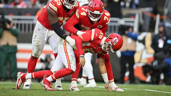 Chiefs Under Fire After QB Patrick Mahomes Injured on 4th Down Play