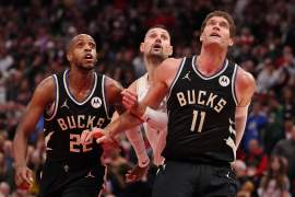 Bucks Make Stunning Move, Benching 3-Time All-Star: Report