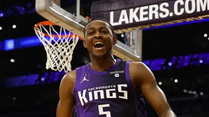 Lakers Standing Firm on $54 Million Player Blocking Potential De’Aaron Fox Trade