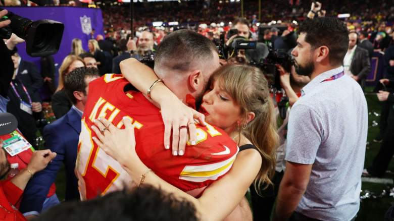 Kansas City Chiefs tight end Travis Kelce and Taylor Swift