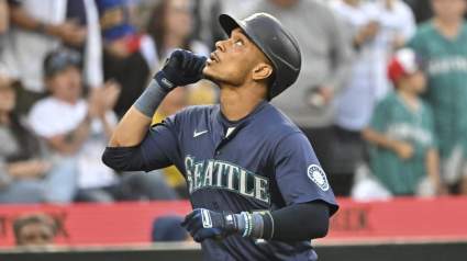 Yankees Have ‘Checked in’ on Former 33-Home Run Infielder