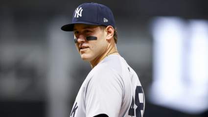 Analyst Urges Mets to Sign Former Yankees Slugger to Fill Major Need