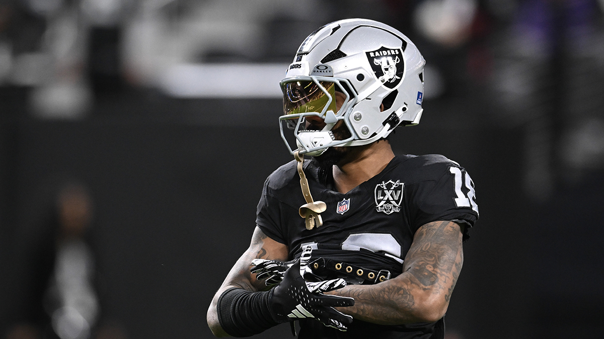 Raiders Predicted to Trade for Shedeur Sanders in Draft