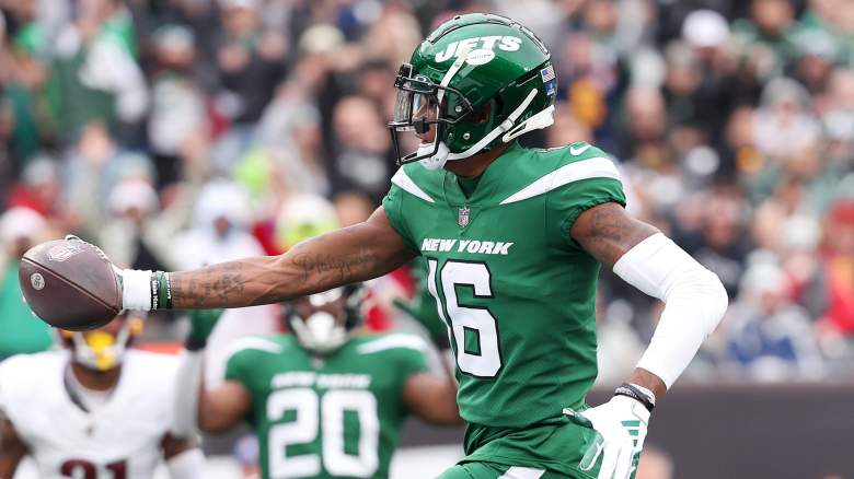 Chiefs sign ex-Jets wide receiver Jason Brownlee.