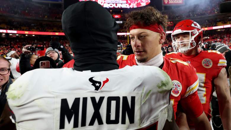 Texans RB Joe Mixon with Chiefs QB Patrick Mahomes.