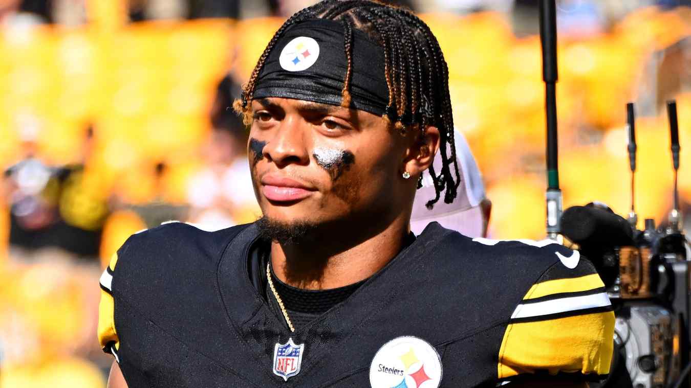 Steelers' Justin Fields Drops 11-Word Message on 2024 Season