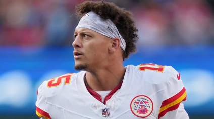Chiefs Make Final Call on Mahomes’ Starting Left Tackle vs. Texans: Report