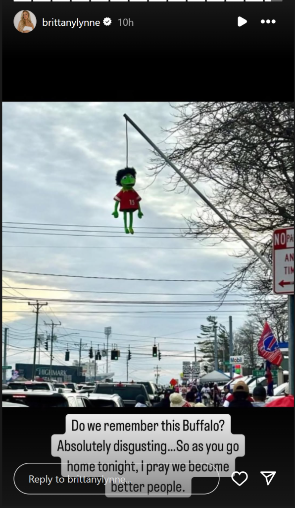 Brittany Mahomes Instagram calls out Kermit the Frog pic.