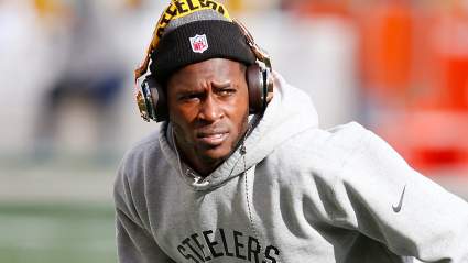 Ex-Steelers WR Antonio Brown Goes Viral Ahead of Super Bowl LIX