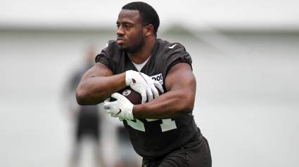 Bears Have Chance to Sign Former All-Pro RB as D’Andre Swift’s Running Mate