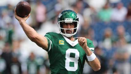 Insider Issues Aggressive 2-Word Update on Jets QB Aaron Rodgers