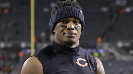 Bears Coach Ben Johnson Puts DJ Moore on Notice With 4-Word Message