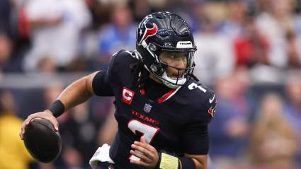 Dolphins Add Assistant With Ties to Former Offensive Rookie of the Year