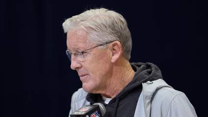 Raiders Predicted to Trade 3 Valuable Drafts Picks to Browns