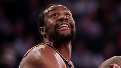 Knicks Get Bad News on Big Man Following Knee Injury