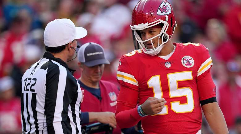 Chiefs QB Patrick Mahomes speaks with an NFL referee.