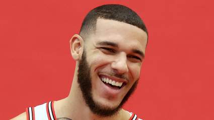 Bulls Agree to Lonzo Ball Deal Before Trade Deadline: Report