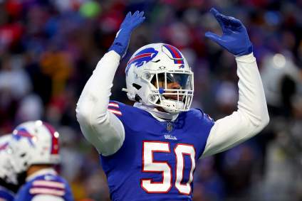 Bills Sign Leading Pass Rusher to Lengthy Contract Extension