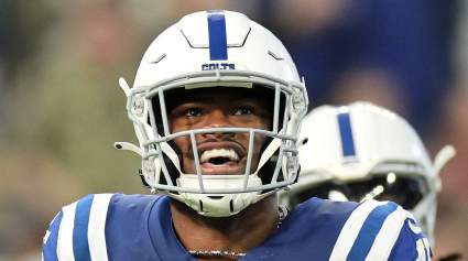 Bears Could Have Ideal Free Agent Replacement for LB Jack Sanborn