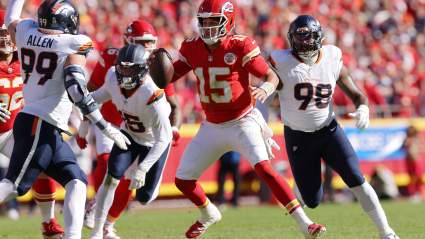 Trade Proposal Brings Eagles ‘Versatile’ $44 Million Defensive End From AFC West