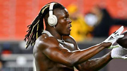Video of Browns TE David Njoku Working Out With New QB Turns Heads
