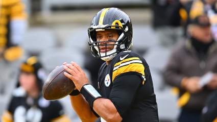 Steelers Pass Catcher Landing With Russell Wilson Suitor: Report
