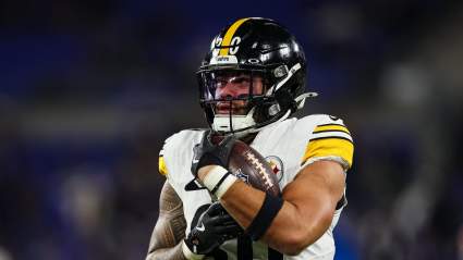 Steelers Make Final Call on RB Jaylen Warren: Report