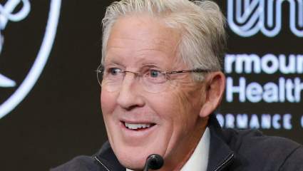 Browns Trade Pitch Sends Young QB to Raiders