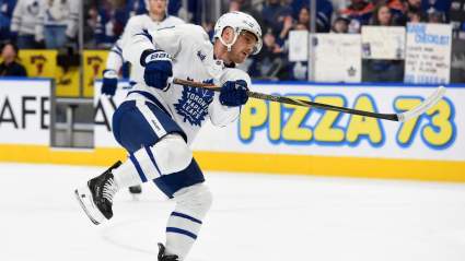 Trade Pitch Has Maple Leafs Dealing Fan-Favorite Forward to Archrival