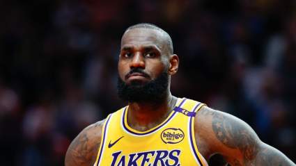 Lakers Star LeBron James Sends 3-Word Message After Knicks Win