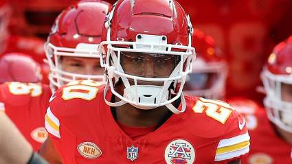 Chiefs Starter Skips Town in Free Agency, Repeating Bizarre Coincidence: Report