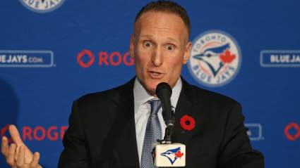 Blue Jays CEO Boldly Predicts Which Team Will Sign $600 Million Slugger in 2026