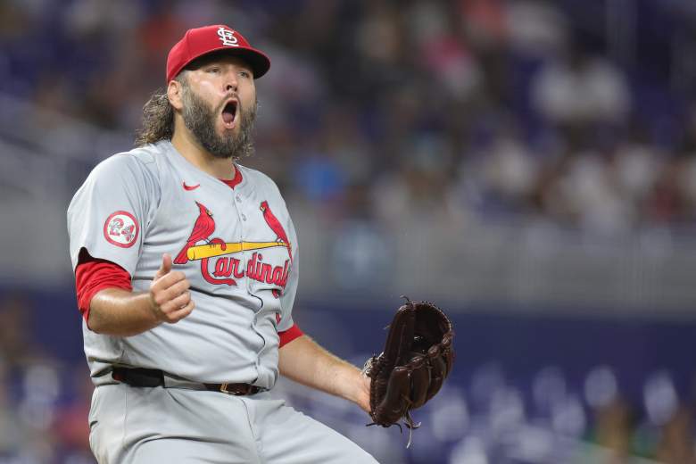 Lance Lynn pitching for the Cardinals