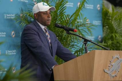 Insider Tells Dolphins How They Can Ace the Draft